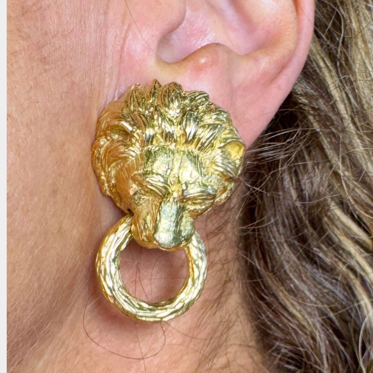 VAN CLEEF & ARPELS 18K Yellow Gold Lion Earrings